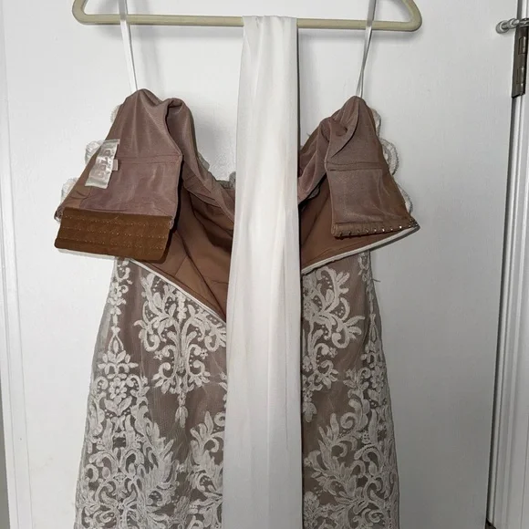 Stone Cold Fox Strapless White Lace Dress - Picture 13 of 13